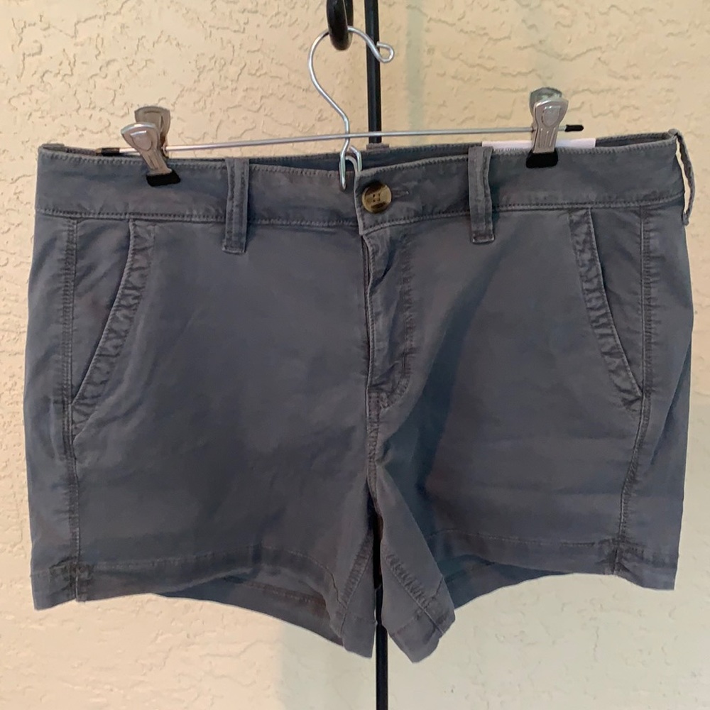 NWT American Eagle Super Stretch MIDI Shorts